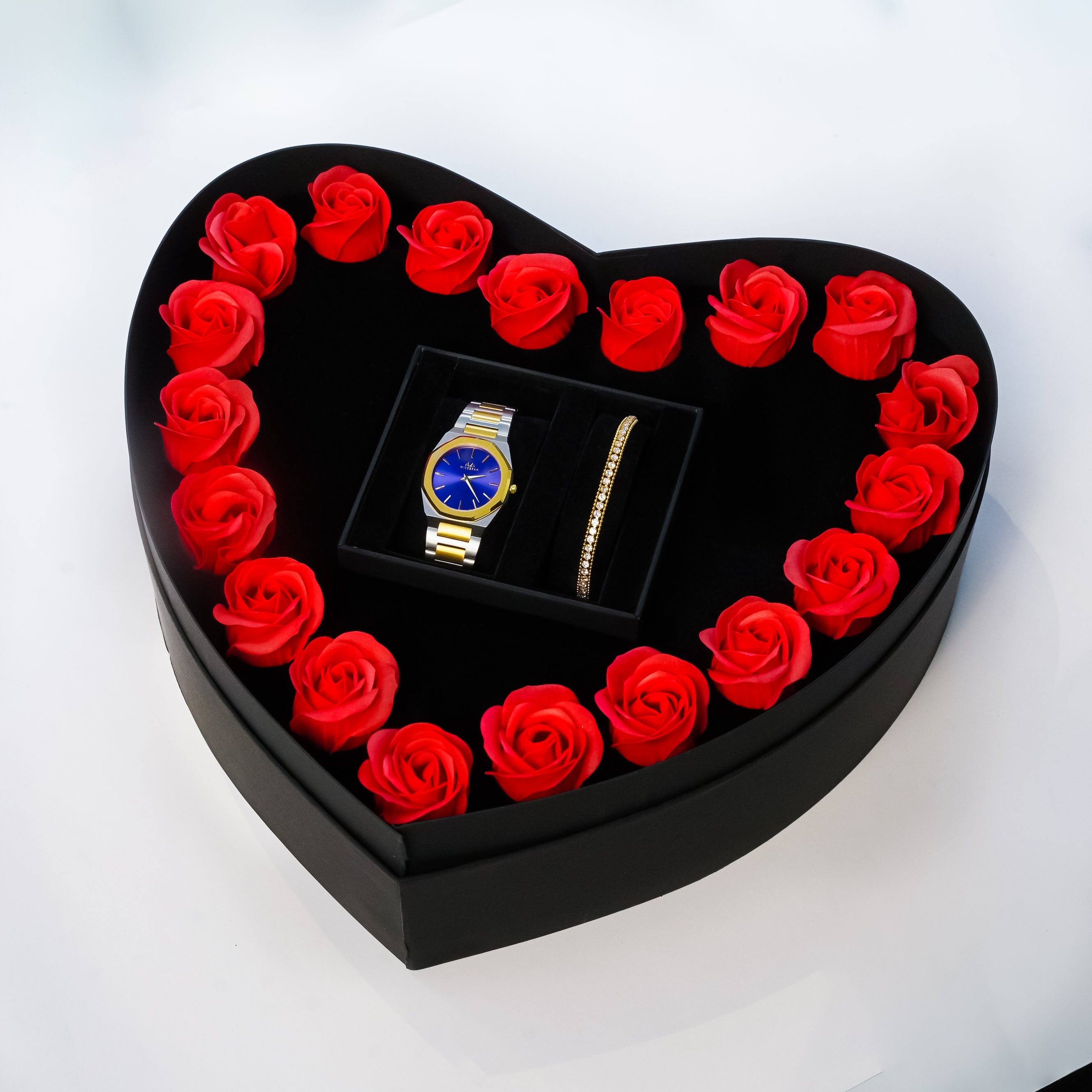 Boyfriend Gold Silver × Amoura Bracelet (With Flower Box)