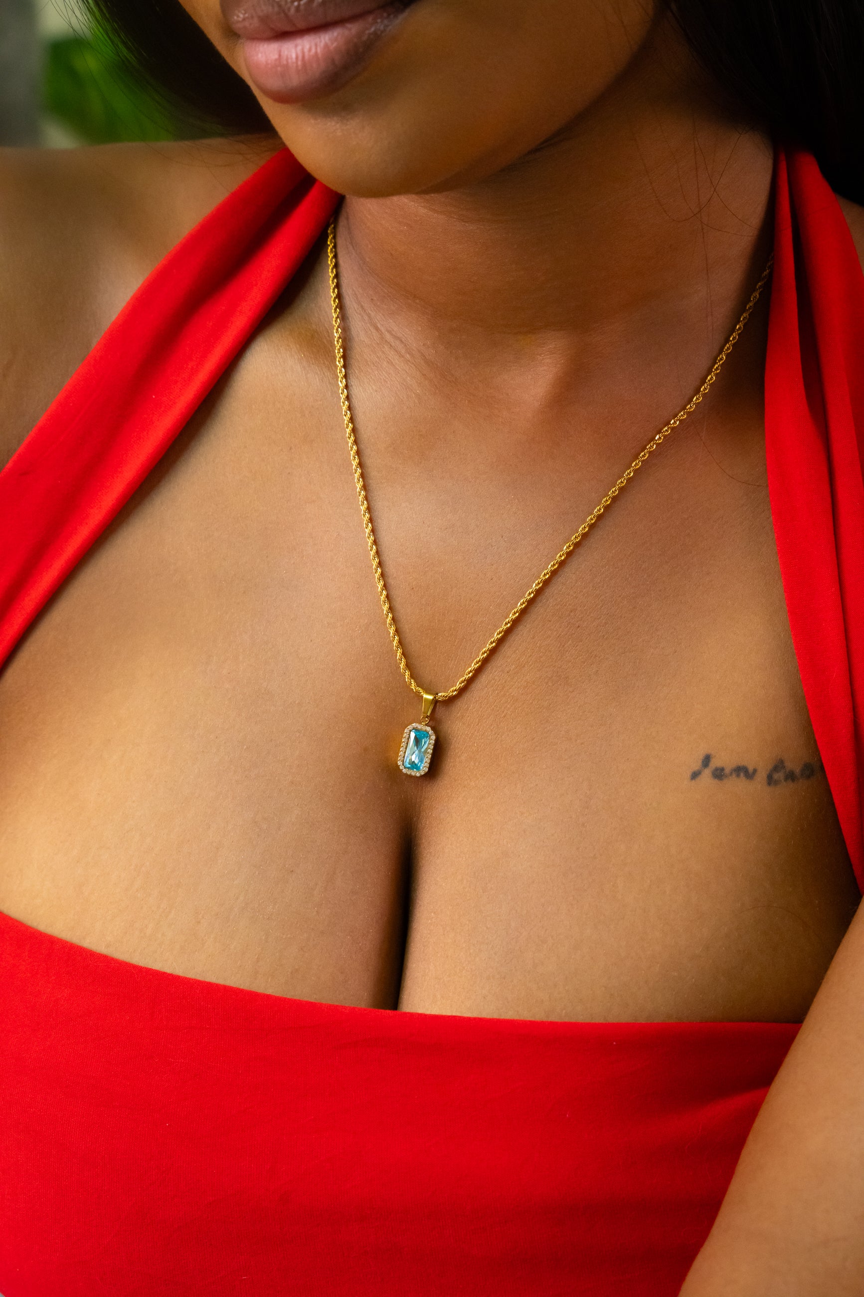 Golden Éclat – Emerald Blues