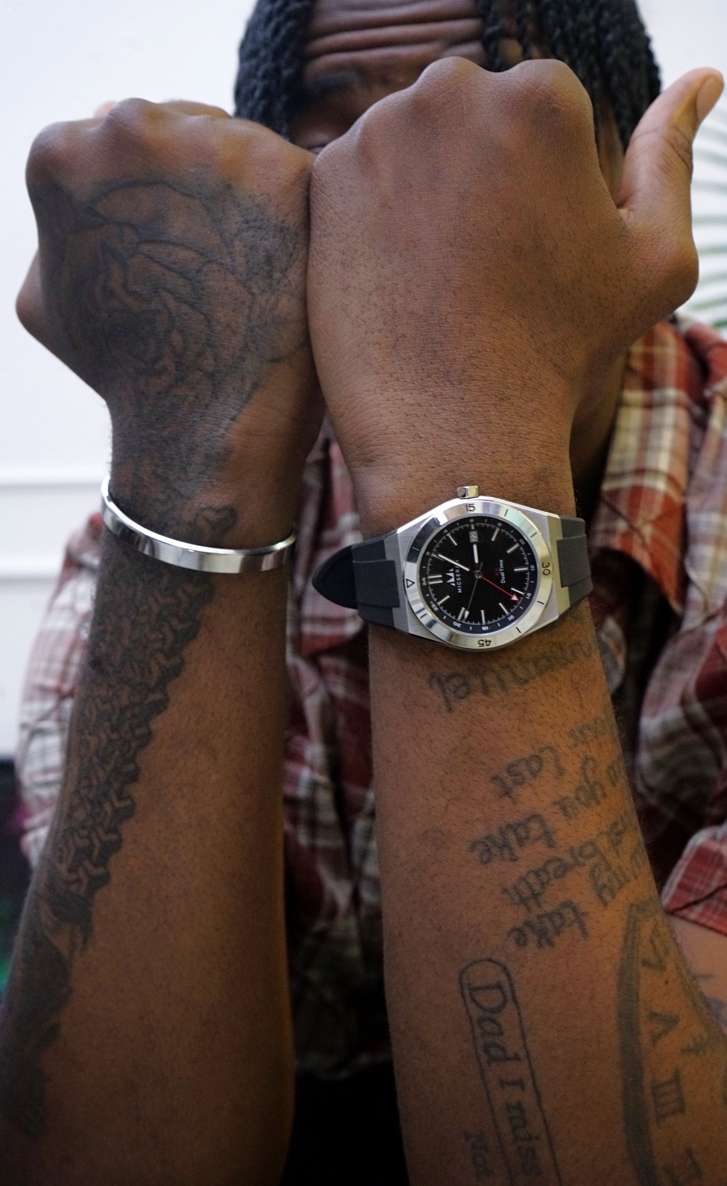 GMT Dual Time - Black with Rubber Strap