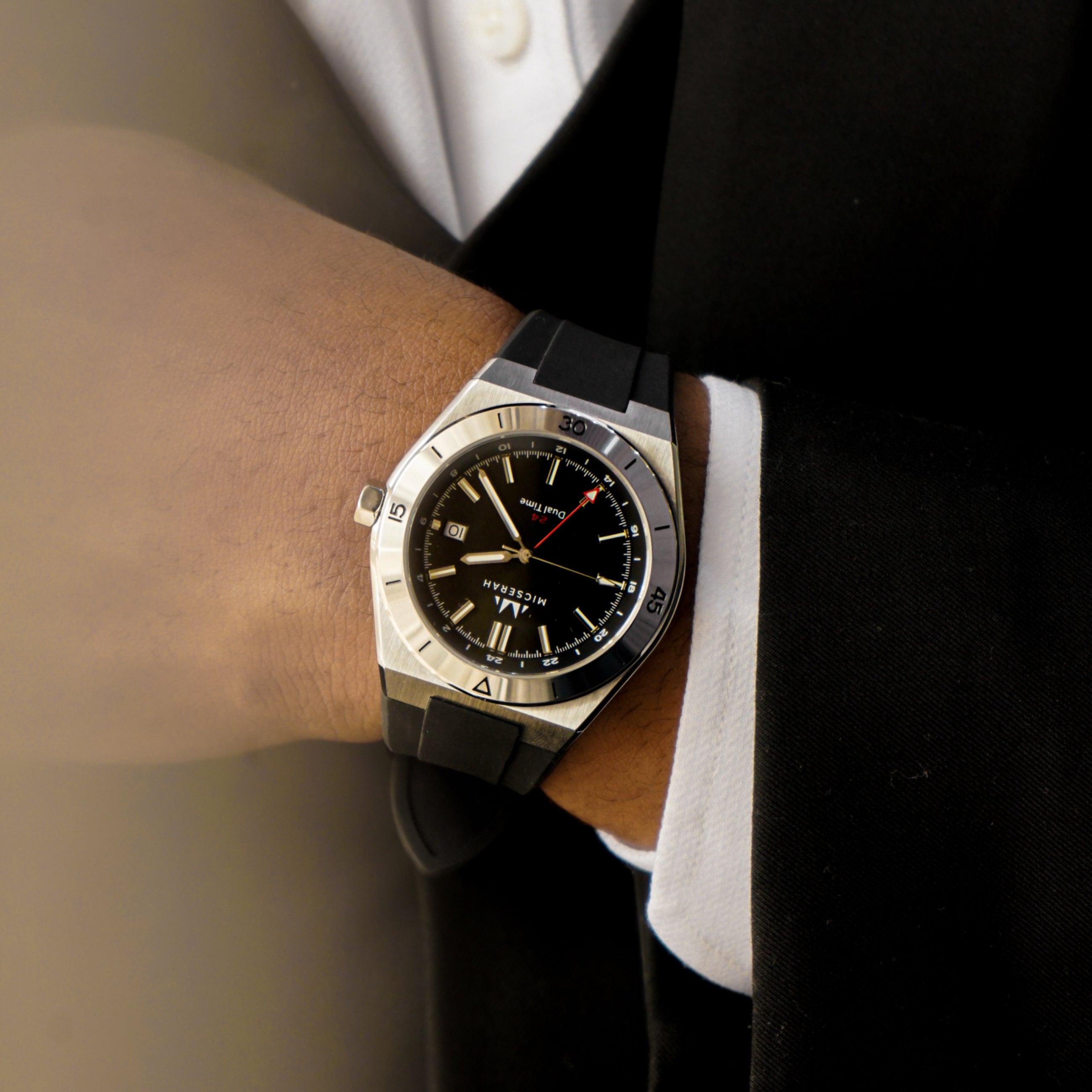 GMT Dual Time - Black with Rubber Strap