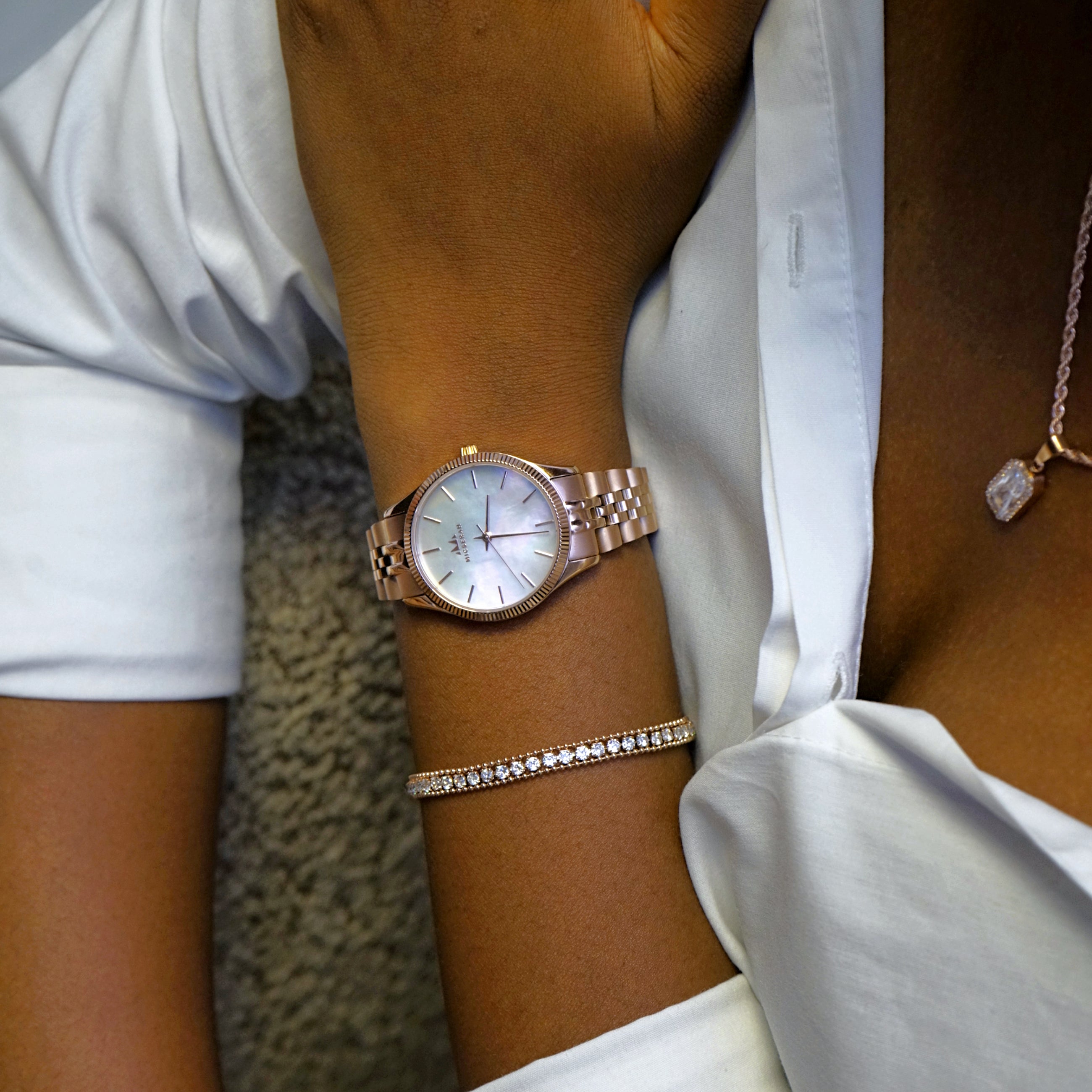 Seashell rose gold