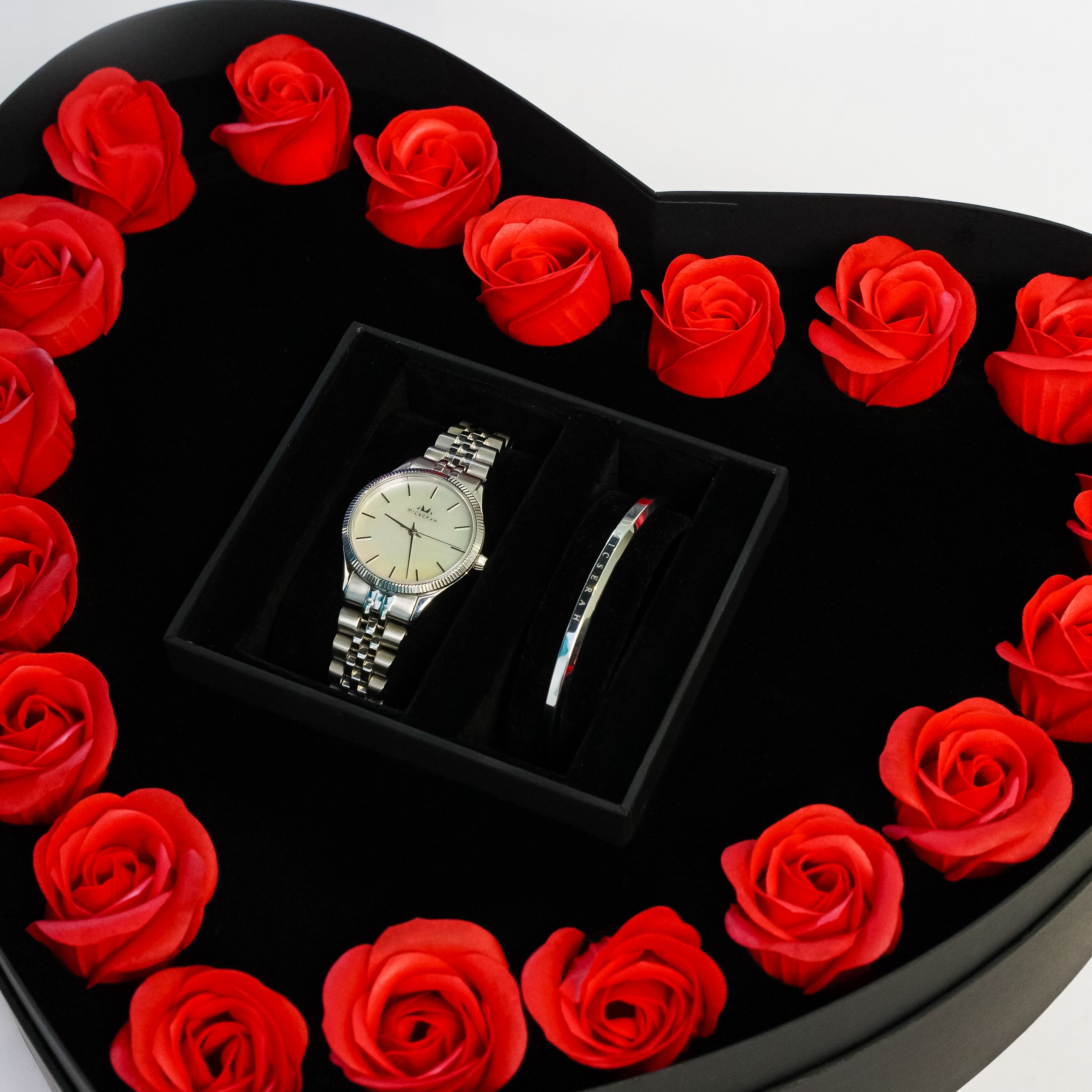 Seashell Silver × Royal Cuff Silver (With Flower Box)