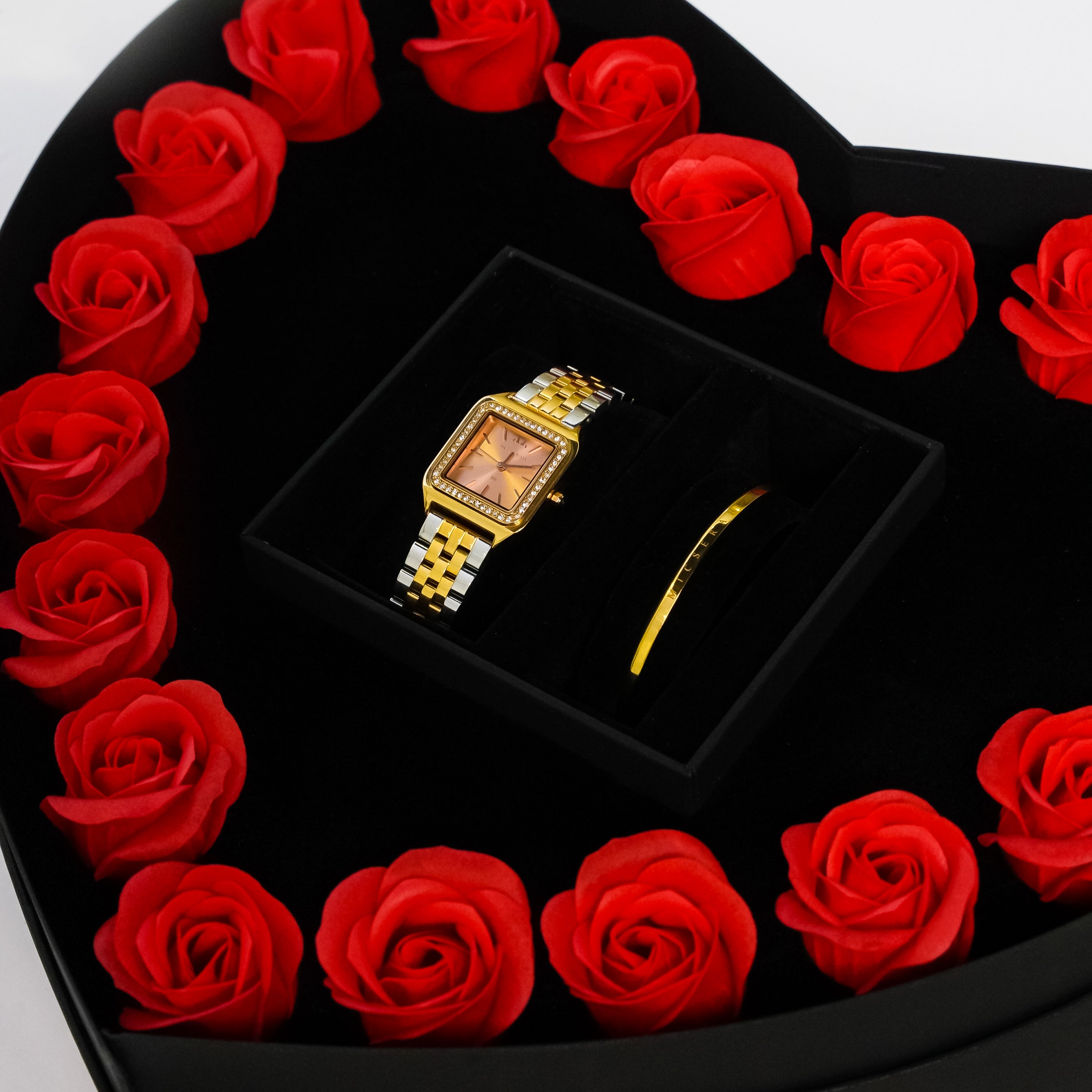 5th Rose Silver × Royal Cuff Rose (With Flower Box)