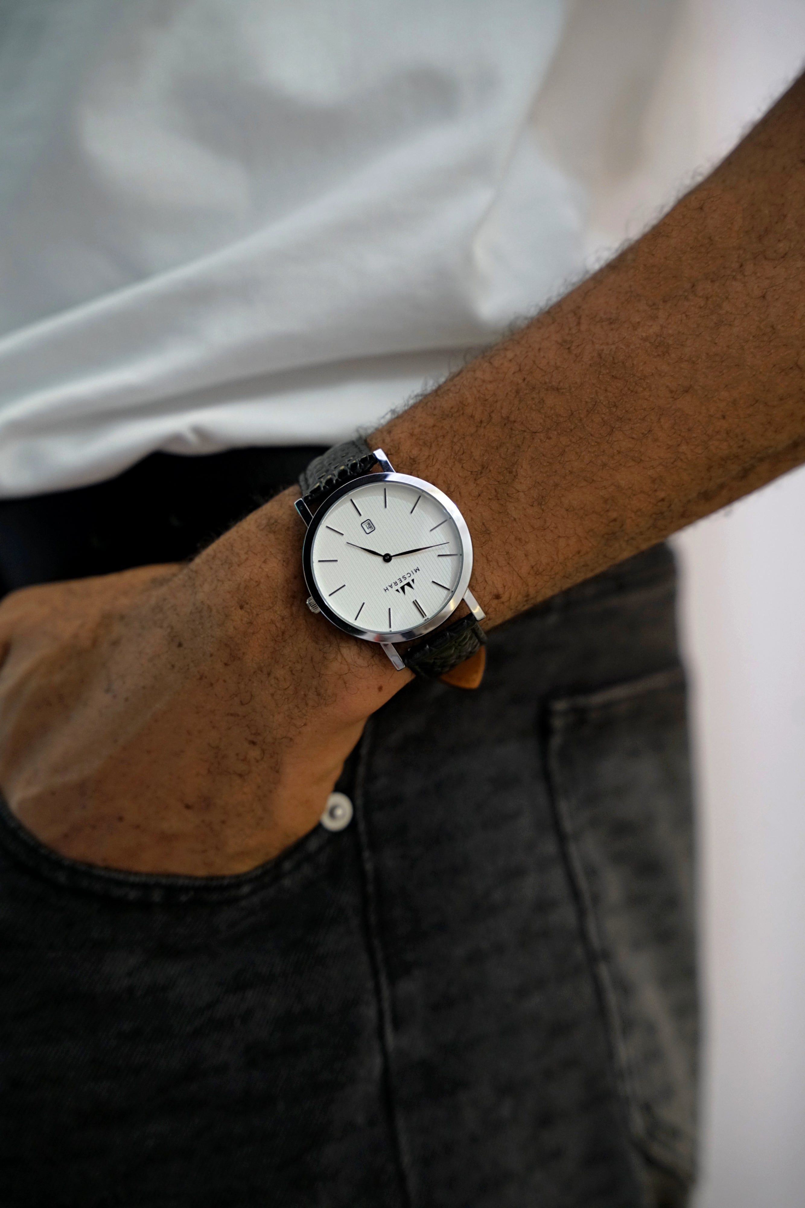 CLASSIC-Black Silver