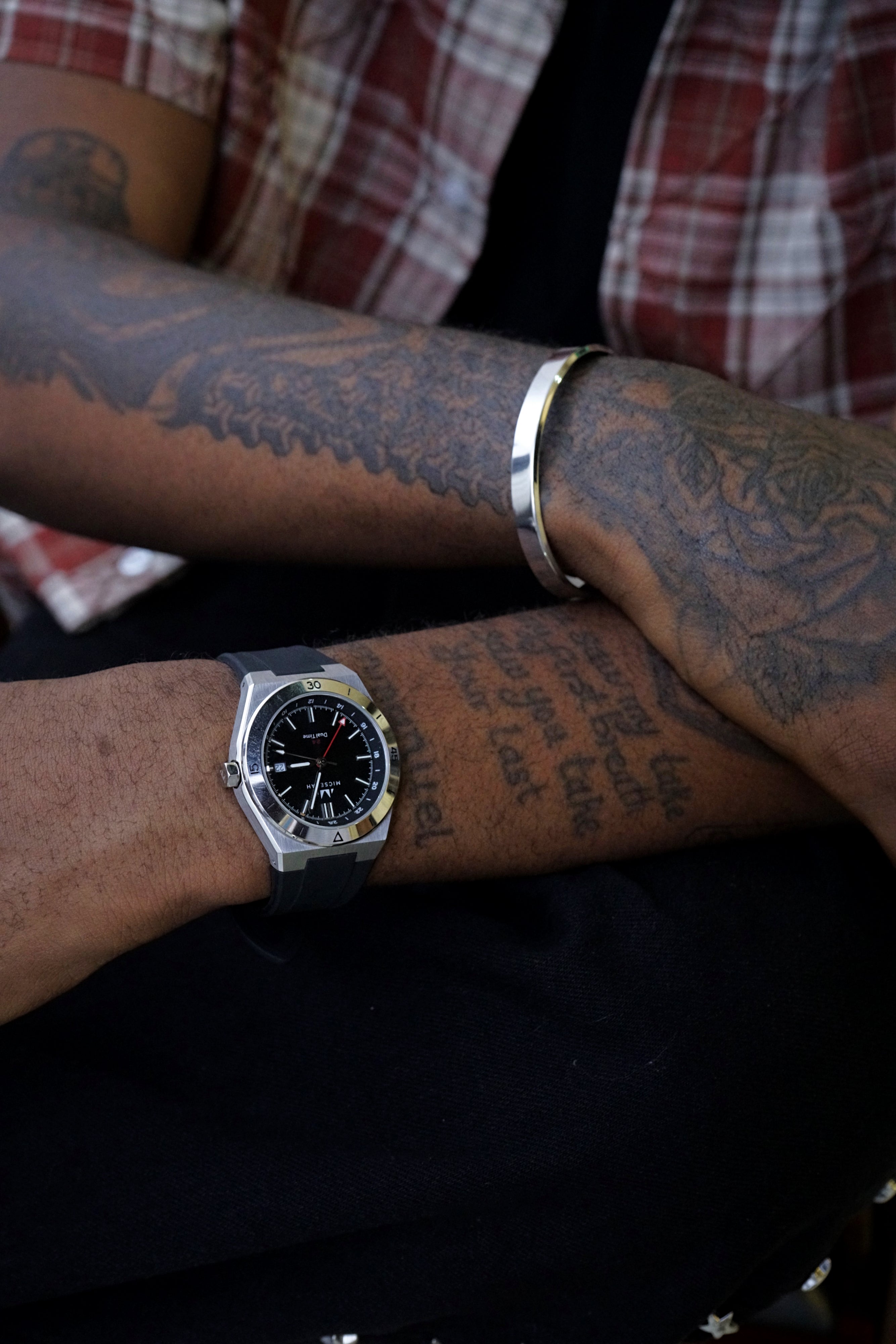 GMT Dual Time - Black with Rubber Strap