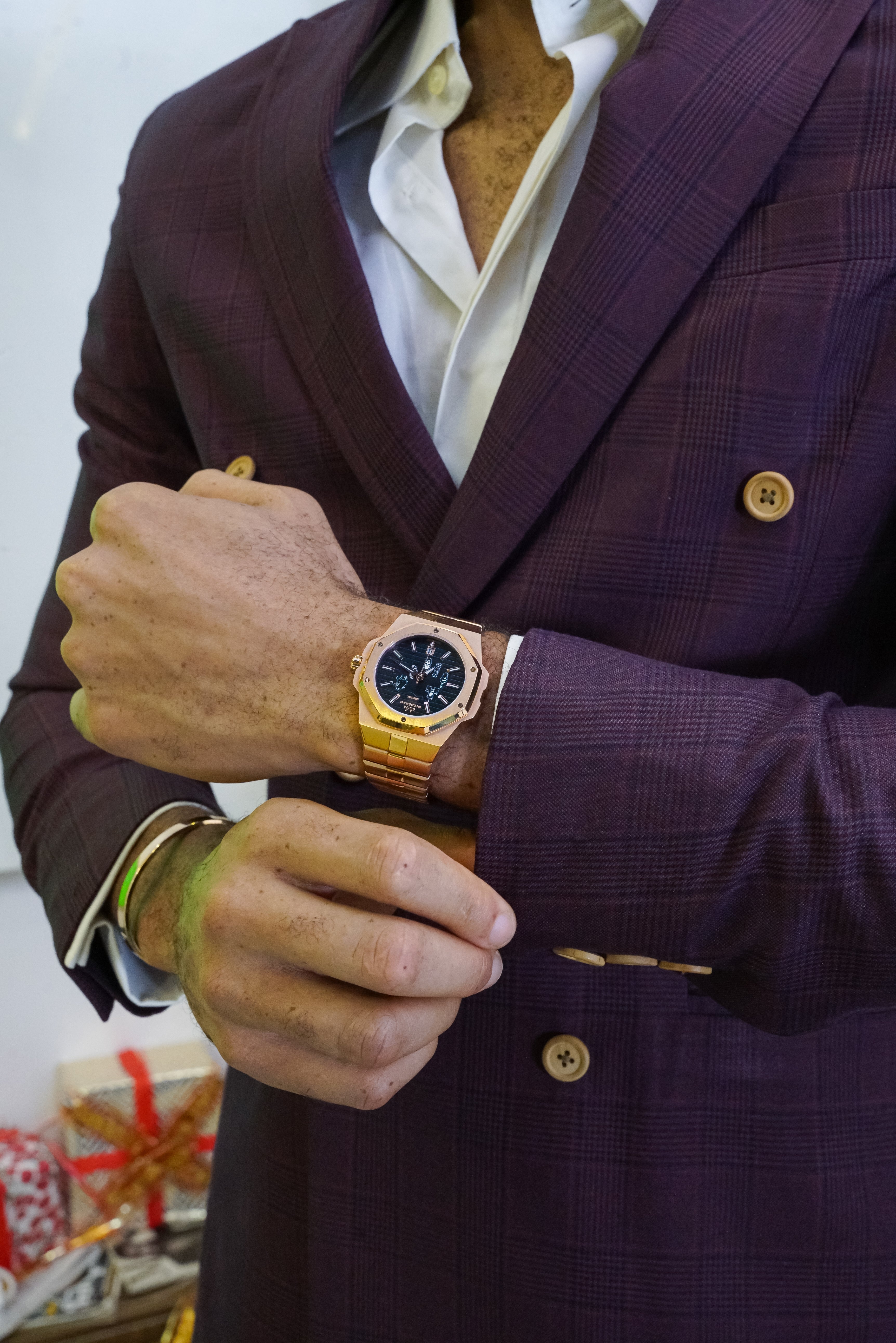 Heritage Black- Rose