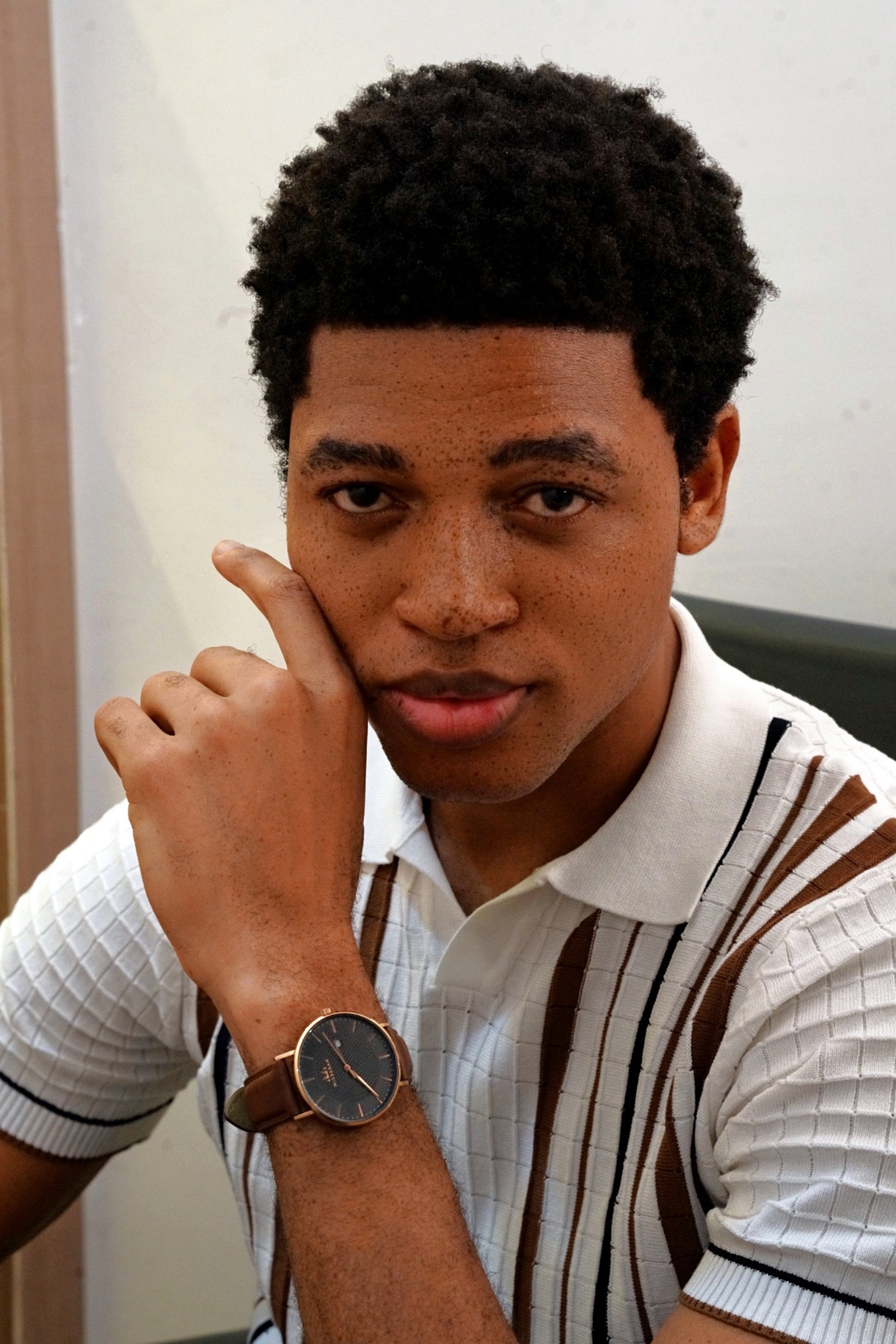 MOTIVE-Rose Gold with extra leather strap