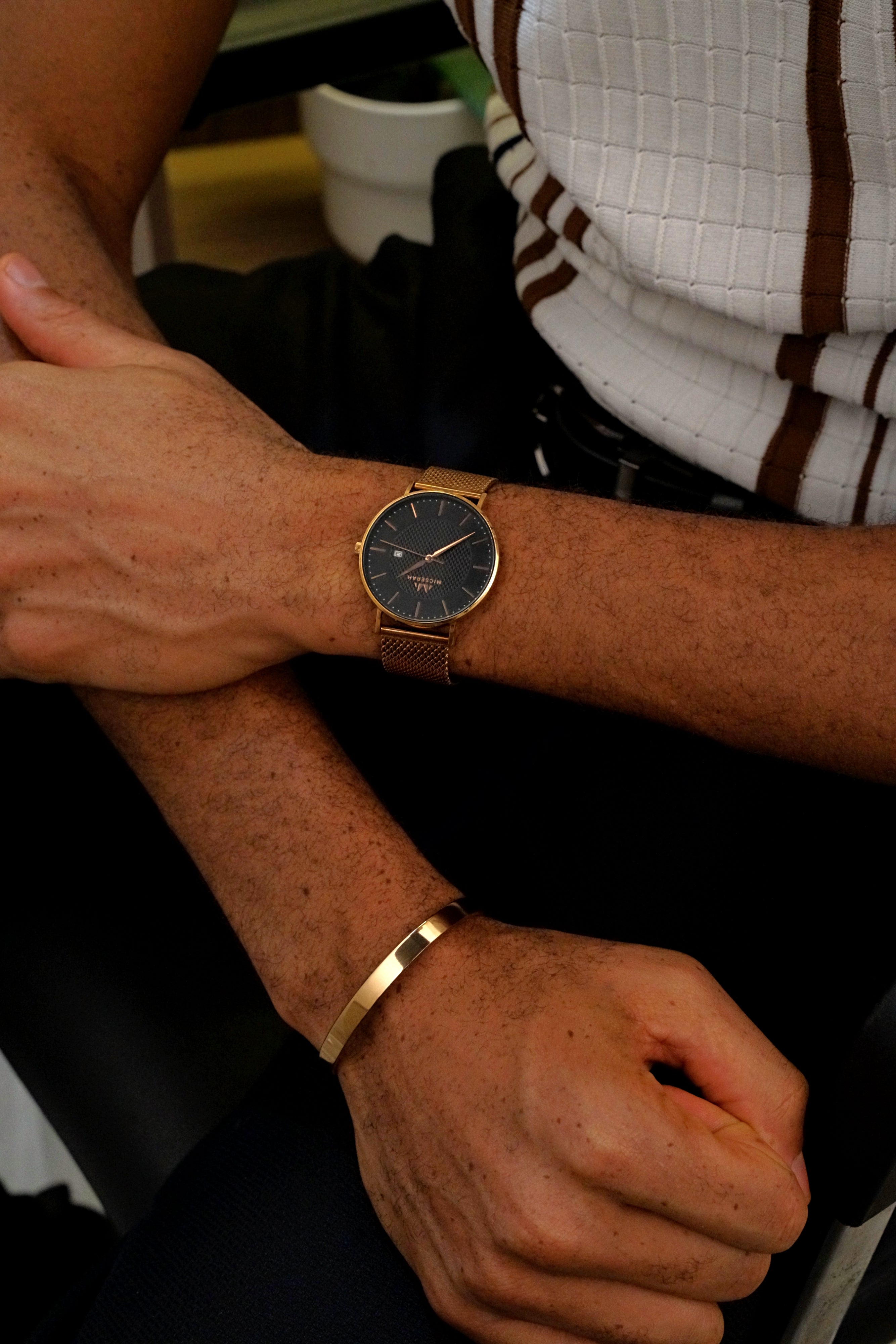 MOTIVE-Rose Gold with extra leather strap