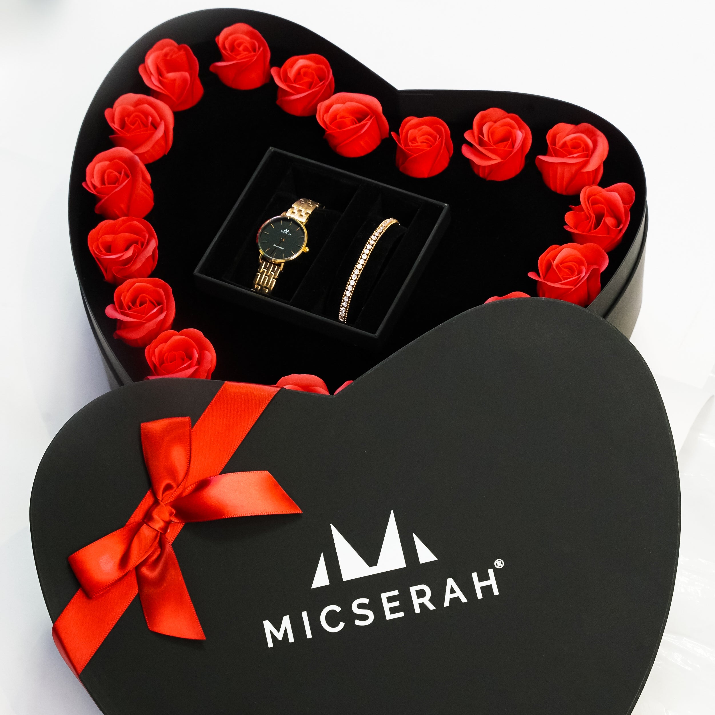 Serah Petite Rose – Chain × Amaoura bracelet (With Flower Box)