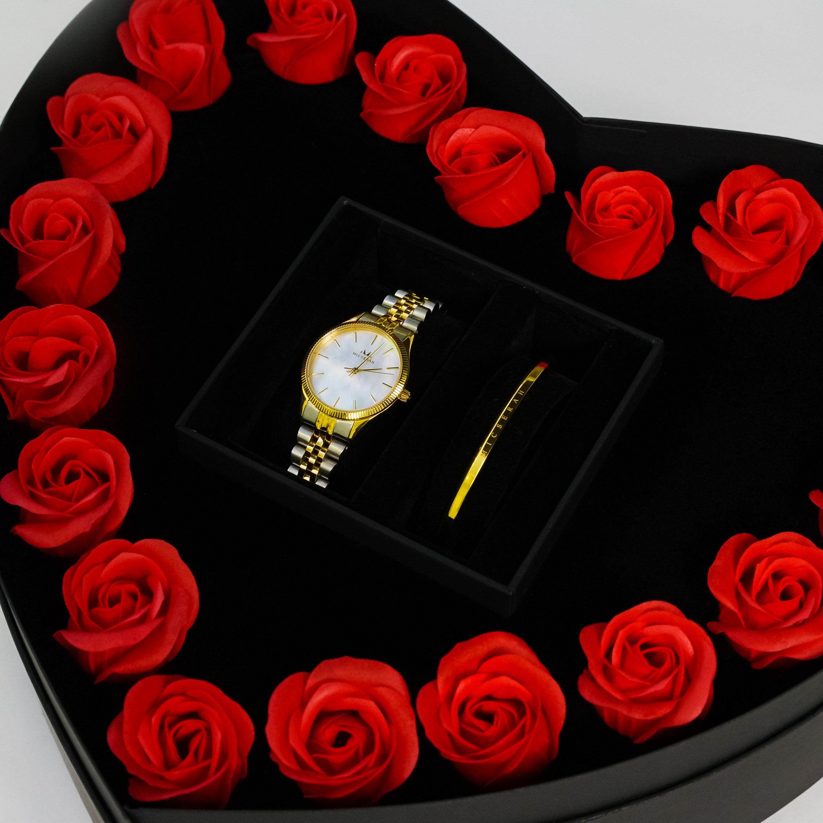 Seashell Gold × Royal Cuff Gold (With Flower Box)